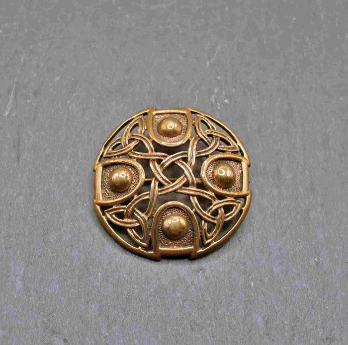 Keltische Brosche mit Triskelen aus Bronze von Belanas Schatzkiste